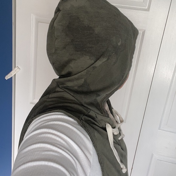 Alternative Woman’s sleeveless sweatshirt with hood XL - Picture 6 of 7